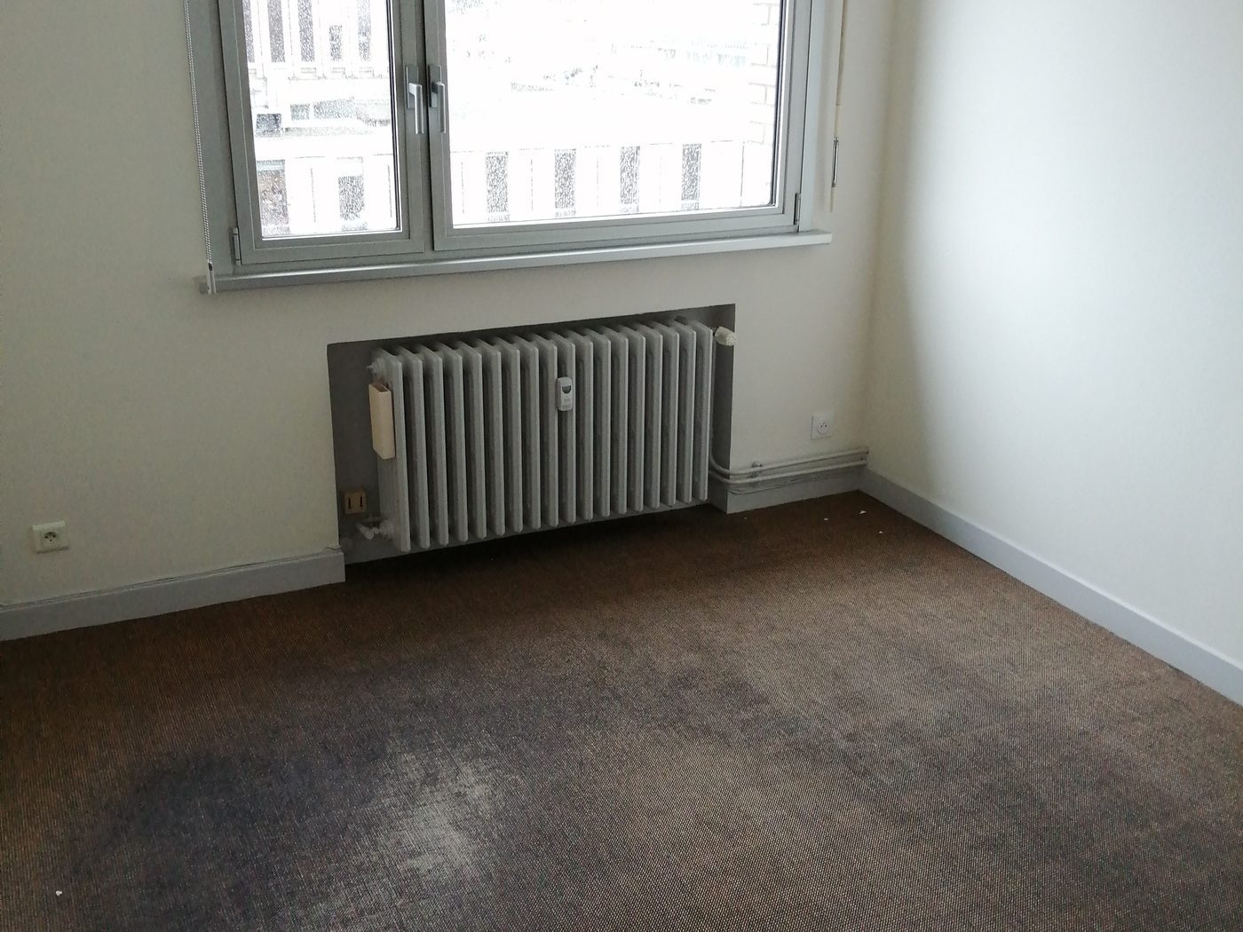 Bureaux — bureau individuel — avant travaux